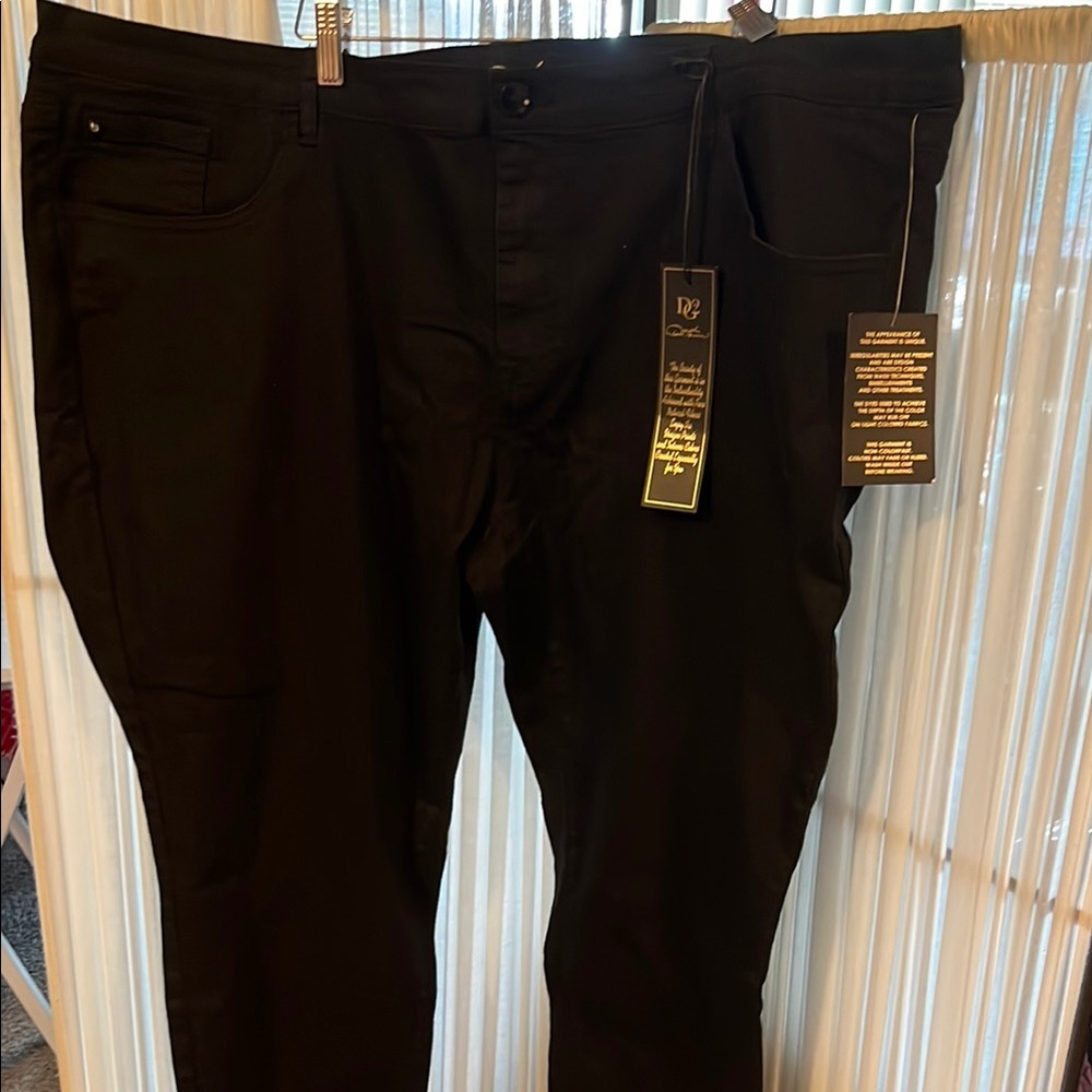 DG2 by Diane Gilman Black Straight Leg Jeans Plus size
